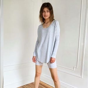 Aritzia TNA Alder Waffle Knit Thermal Long Sleeve Tee Sz Medium